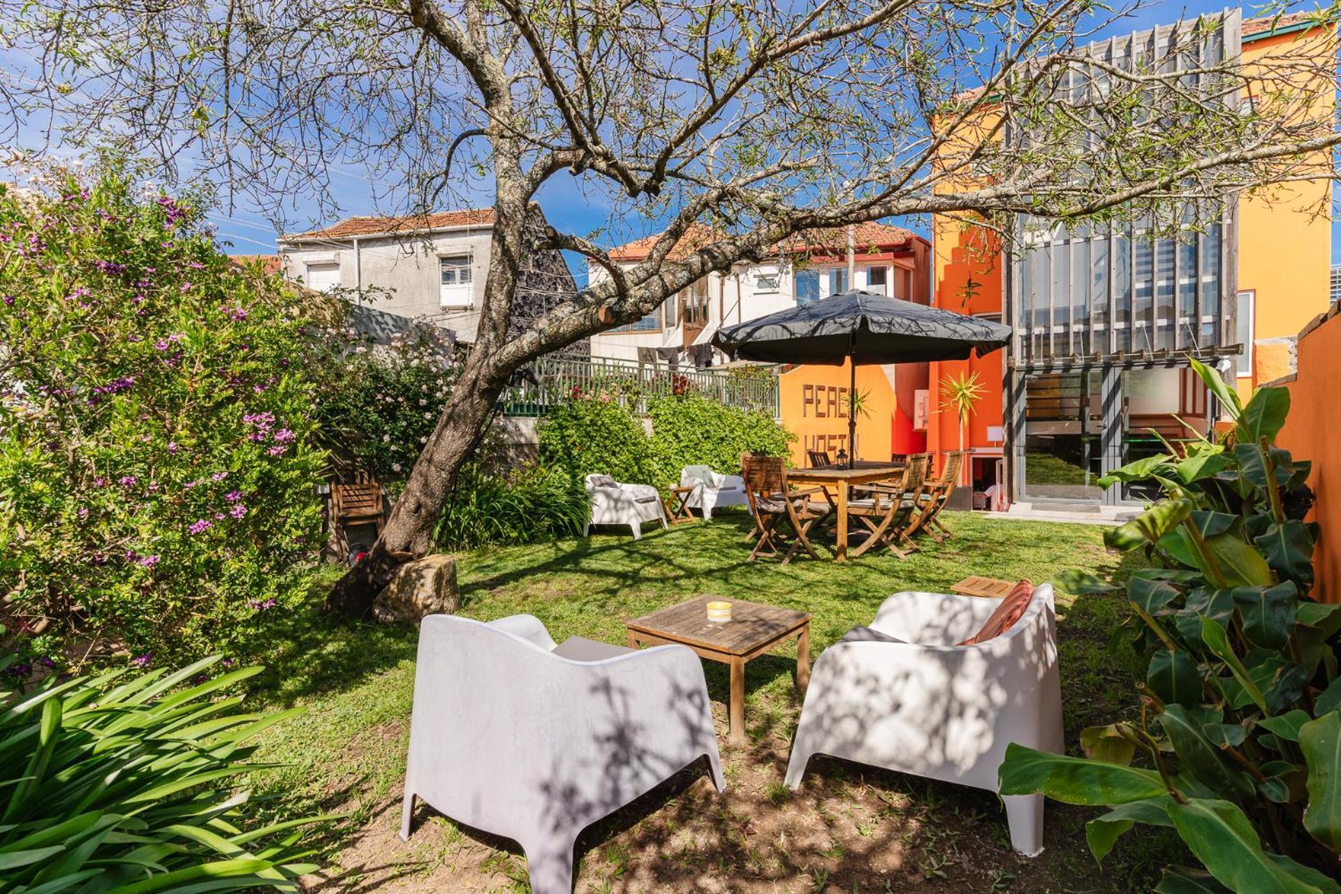 Peach Hostel & Suites Porto Luaran gambar