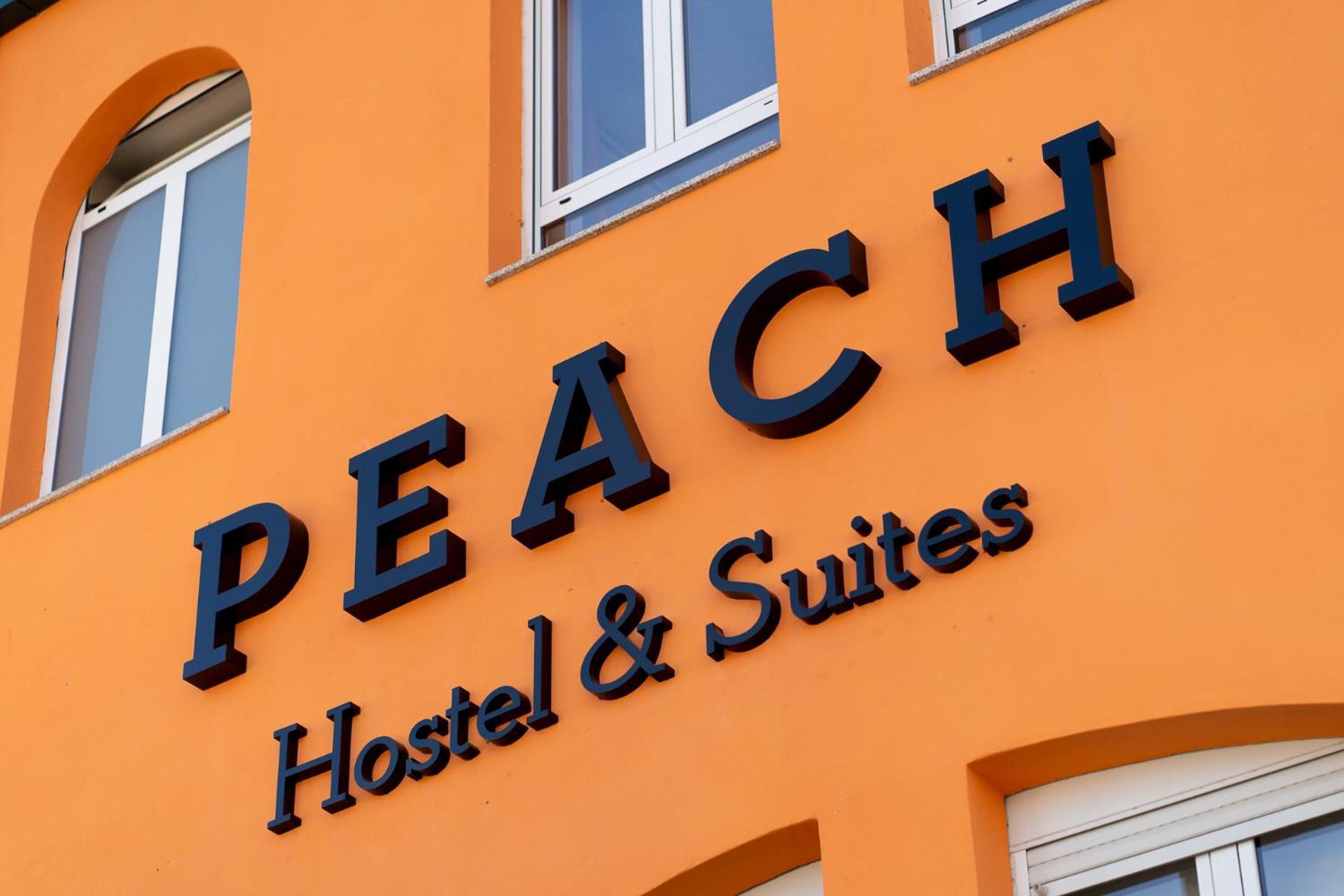 Peach Hostel & Suites Porto Luaran gambar