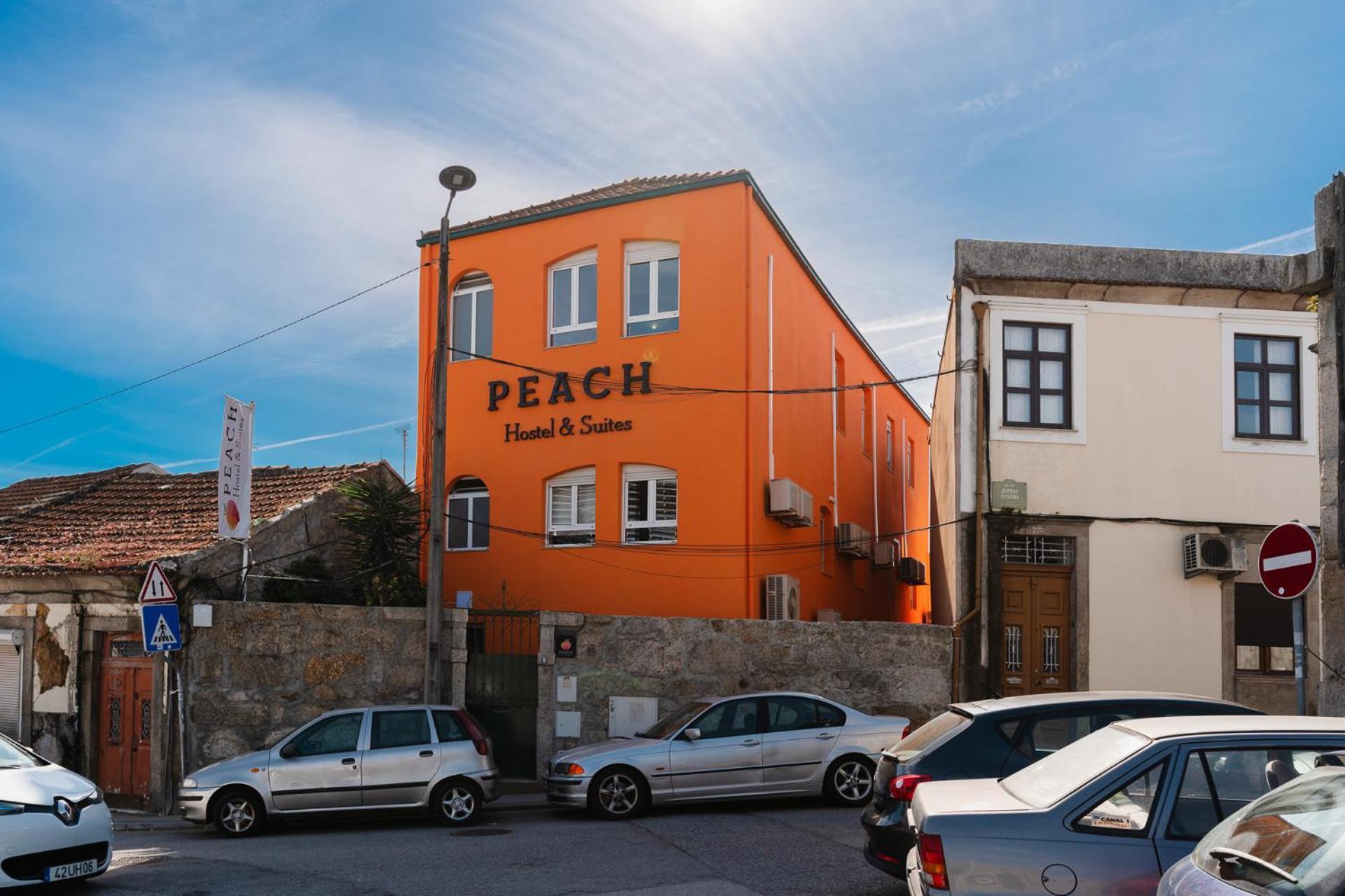 Peach Hostel & Suites Porto Luaran gambar