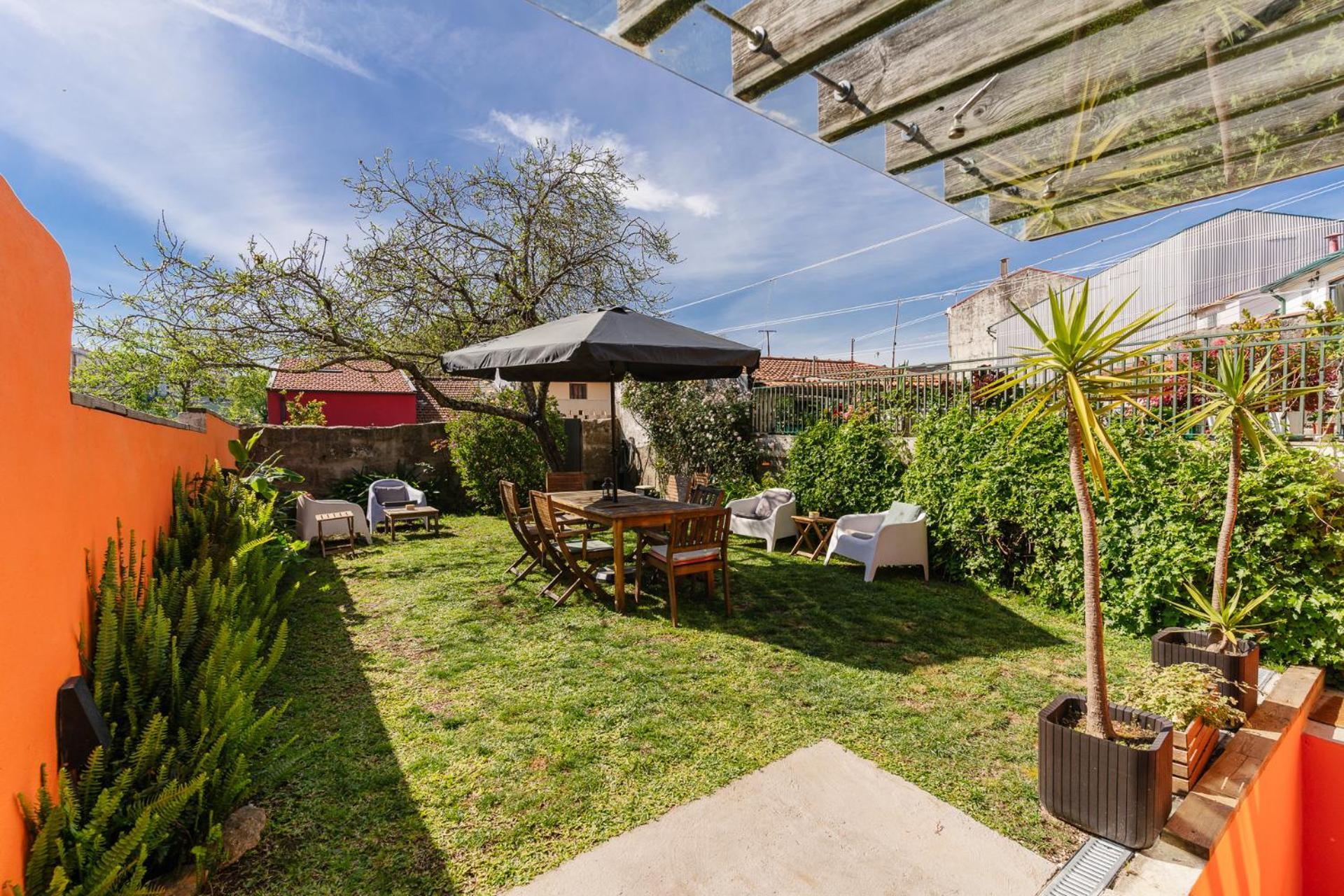 Peach Hostel & Suites Porto Luaran gambar