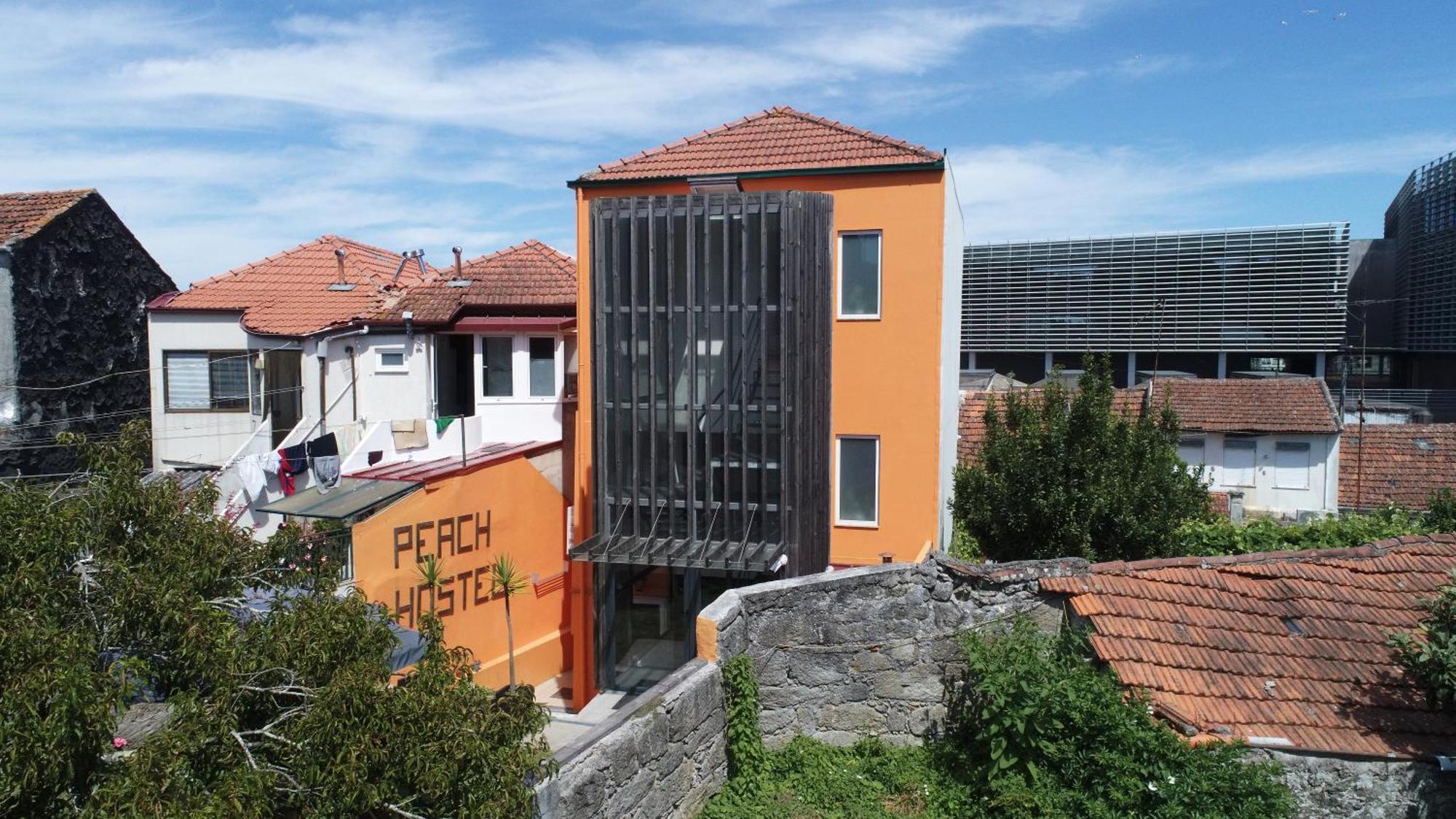 Peach Hostel & Suites Porto Luaran gambar